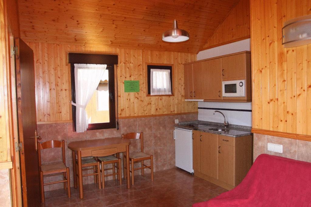 Camping Iratxe Ciudad De Vacaciones Ayegui الغرفة الصورة